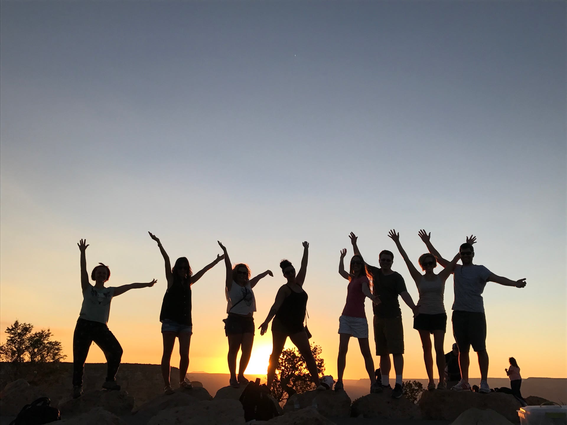 Grupo al atardecer